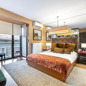 Deger 16 Residences Apartment